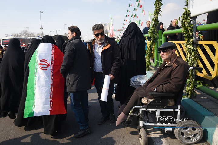 راهپیمایی 22 بهمن در تهران