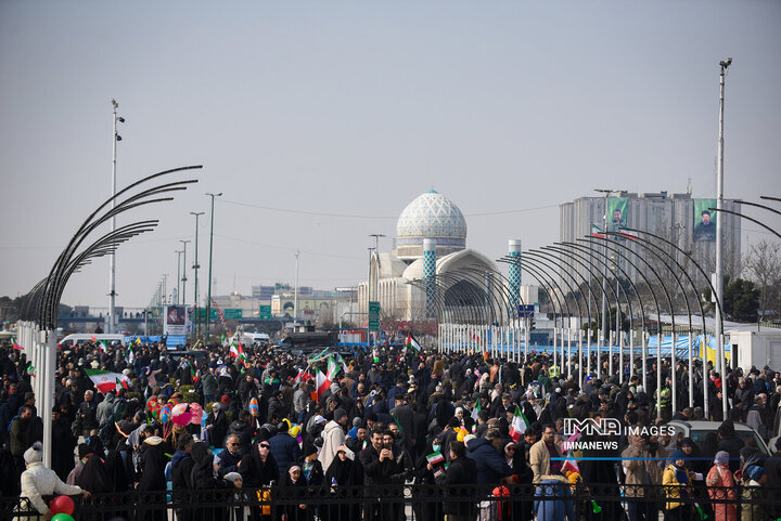 راهپیمایی 22 بهمن در تهران