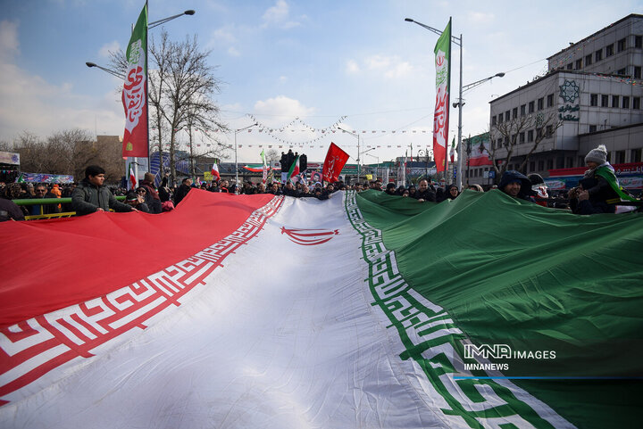 راهپیمایی 22 بهمن در تهران