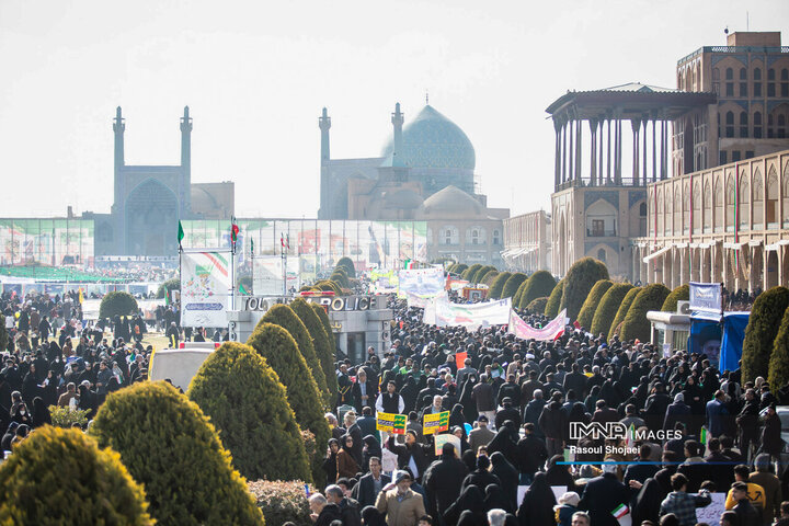 راهپیمایی یوم‌الله ۲۲ بهمن در اصفهان