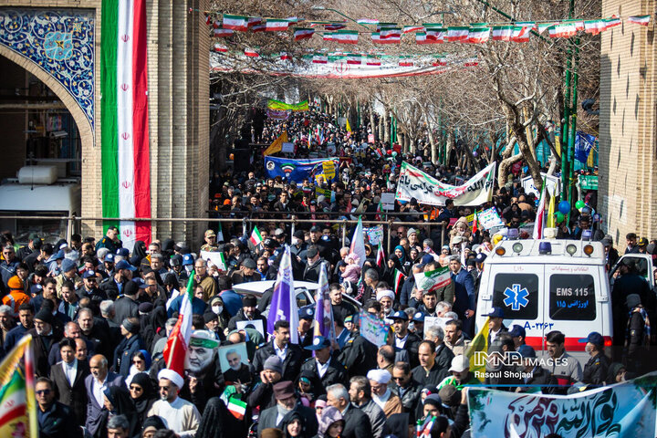 راهپیمایی یوم‌الله ۲۲ بهمن در اصفهان
