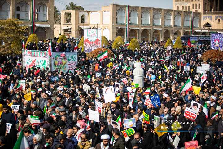 راهپیمایی یوم‌الله ۲۲ بهمن در اصفهان