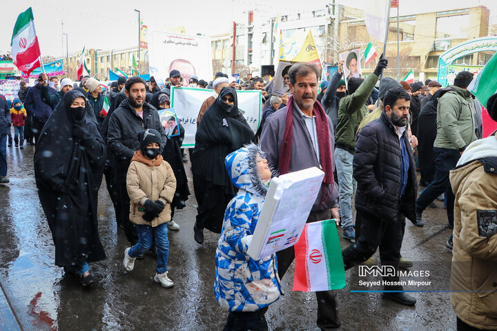 راهپیمایی 22 بهمن در مشهد