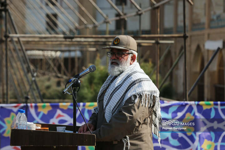 در حاشیه جشن انقلاب در اصفهان