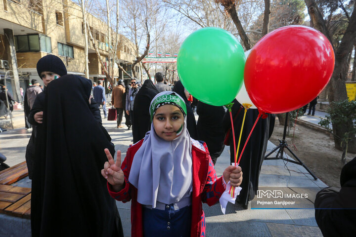 در حاشیه جشن انقلاب در اصفهان