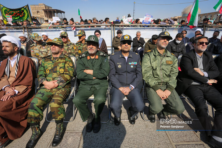 در حاشیه جشن انقلاب در اصفهان