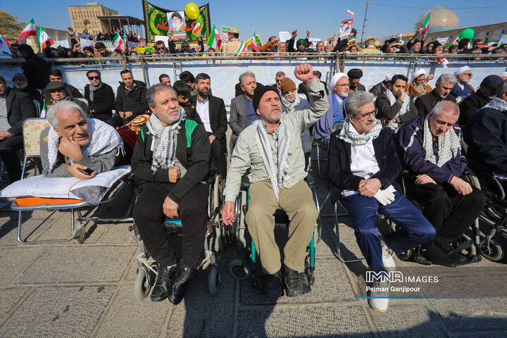 در حاشیه جشن انقلاب در اصفهان