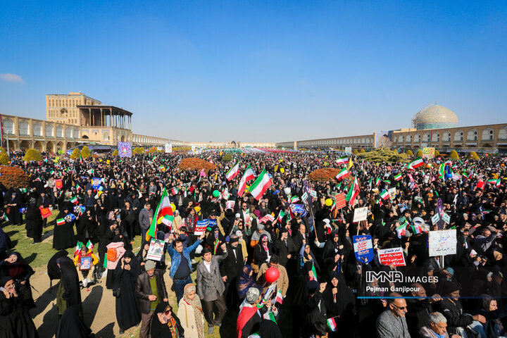 در حاشیه جشن انقلاب در اصفهان