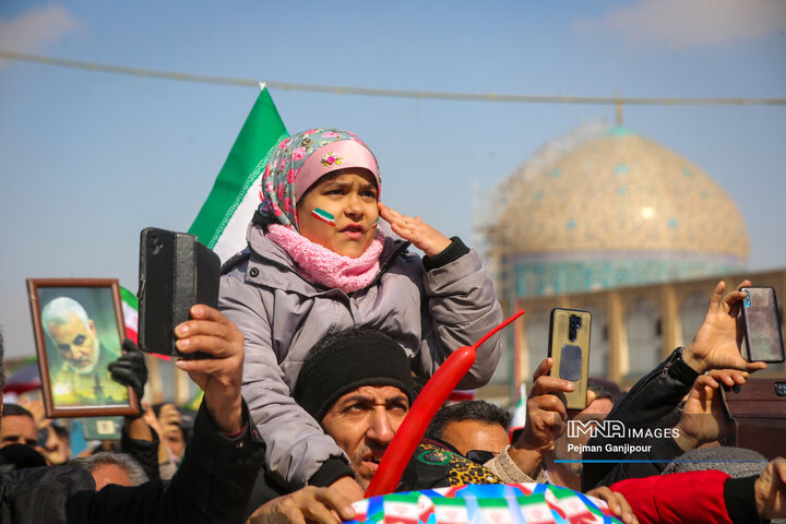 در حاشیه جشن انقلاب در اصفهان