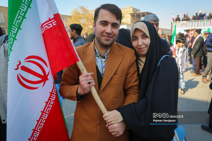 در حاشیه جشن انقلاب در اصفهان