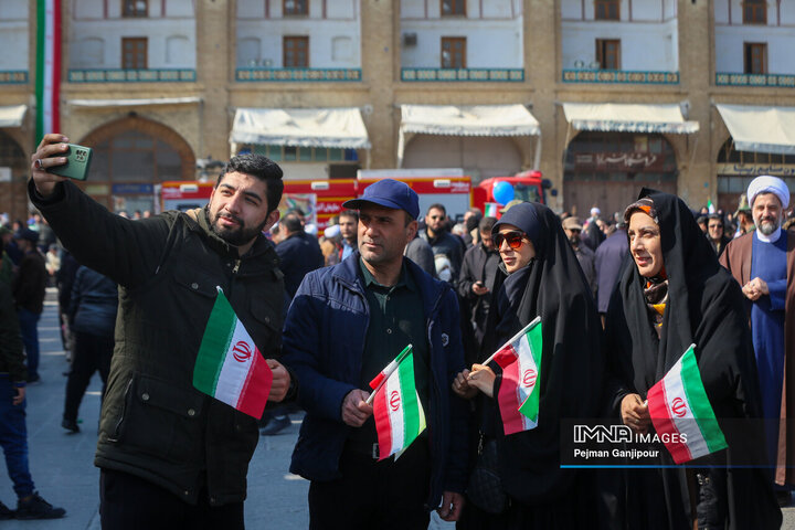 در حاشیه جشن انقلاب در اصفهان