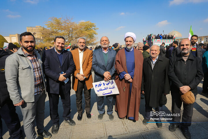 در حاشیه جشن انقلاب در اصفهان