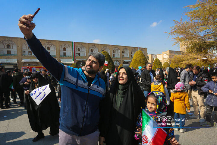 در حاشیه جشن انقلاب در اصفهان