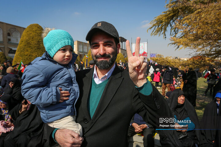 در حاشیه جشن انقلاب در اصفهان