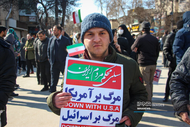 راهپیمایی مردم اردبیل در سالروز پیروزی انقلاب