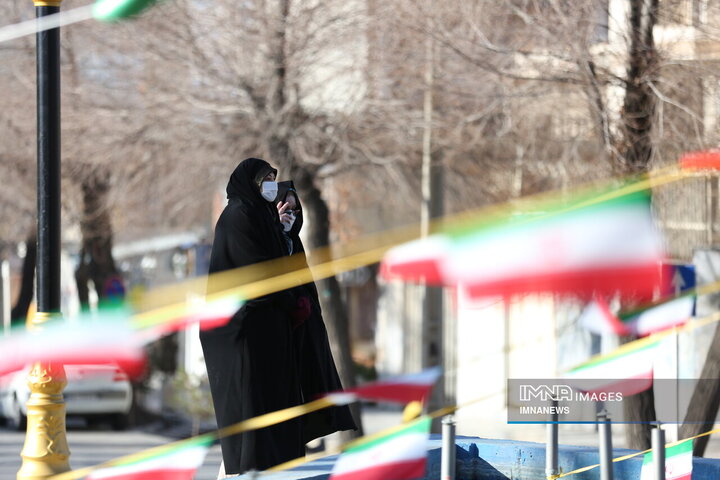 راهپیمایی جشن انقلاب در شهرکرد