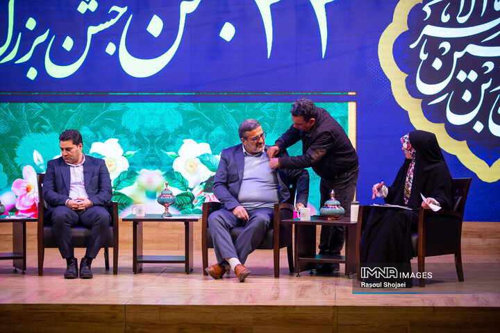 پشت صحنه برنامه تلویزیونی «اصفهان من»