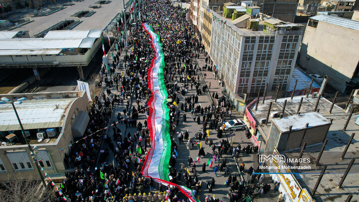 راهپیمایی یوم‌الله 22 بهمن در قم