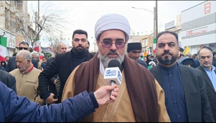 ملت شریف ایران همواره پشتیبان انقلاب و رهبری هستند