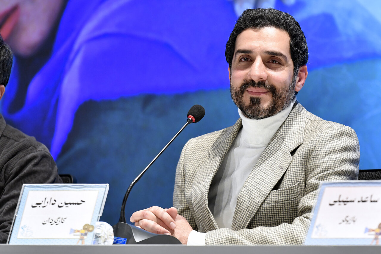 «خدای جنگ» وفادار به جنگ و قصهها/ نگاه تک بُعدی نداشتم