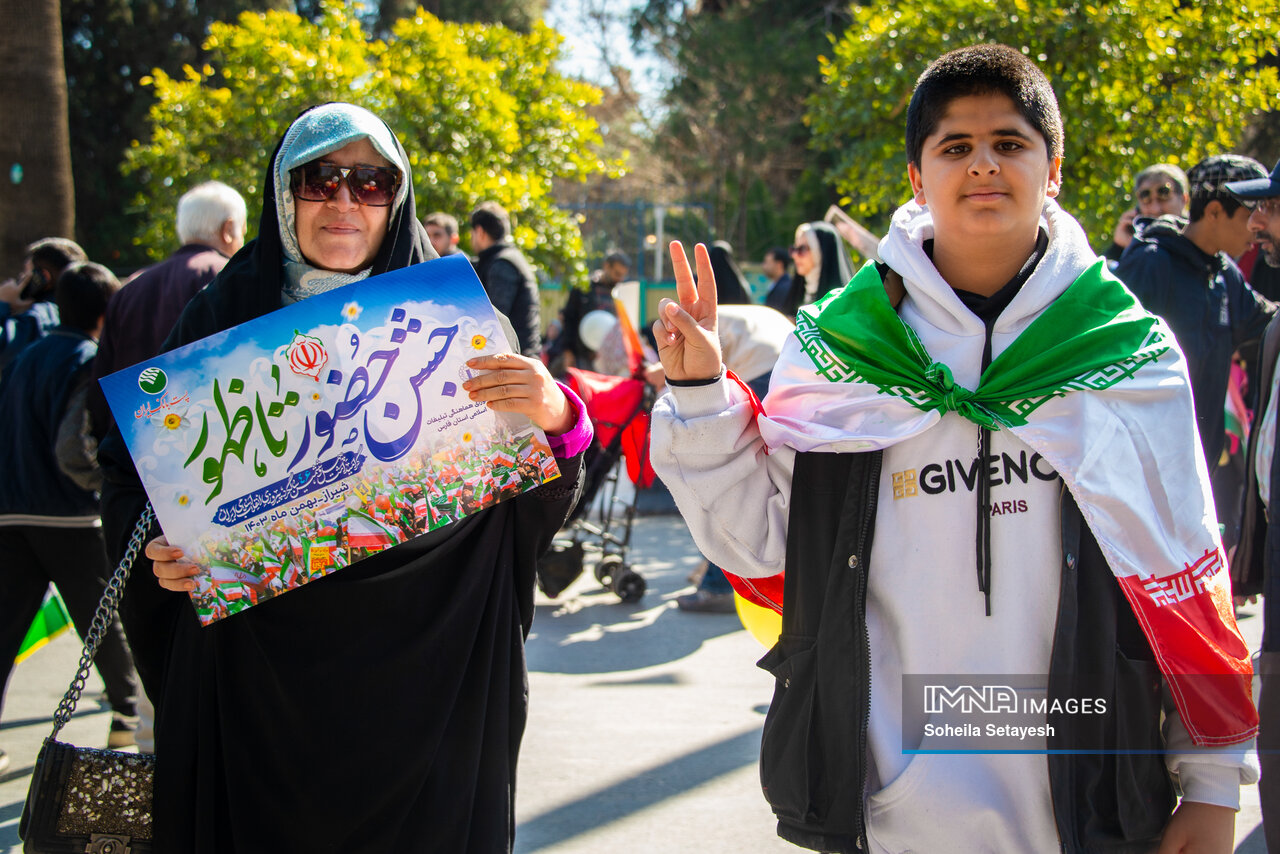 راهپیمایی ۲۲ بهمن، گرمای اتحاد در سرمای سوزان