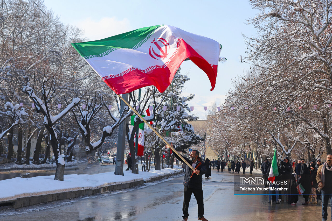 ۲۳ بهمن؛ طلوع خورشید پیشرفت و خودکفایی ایران