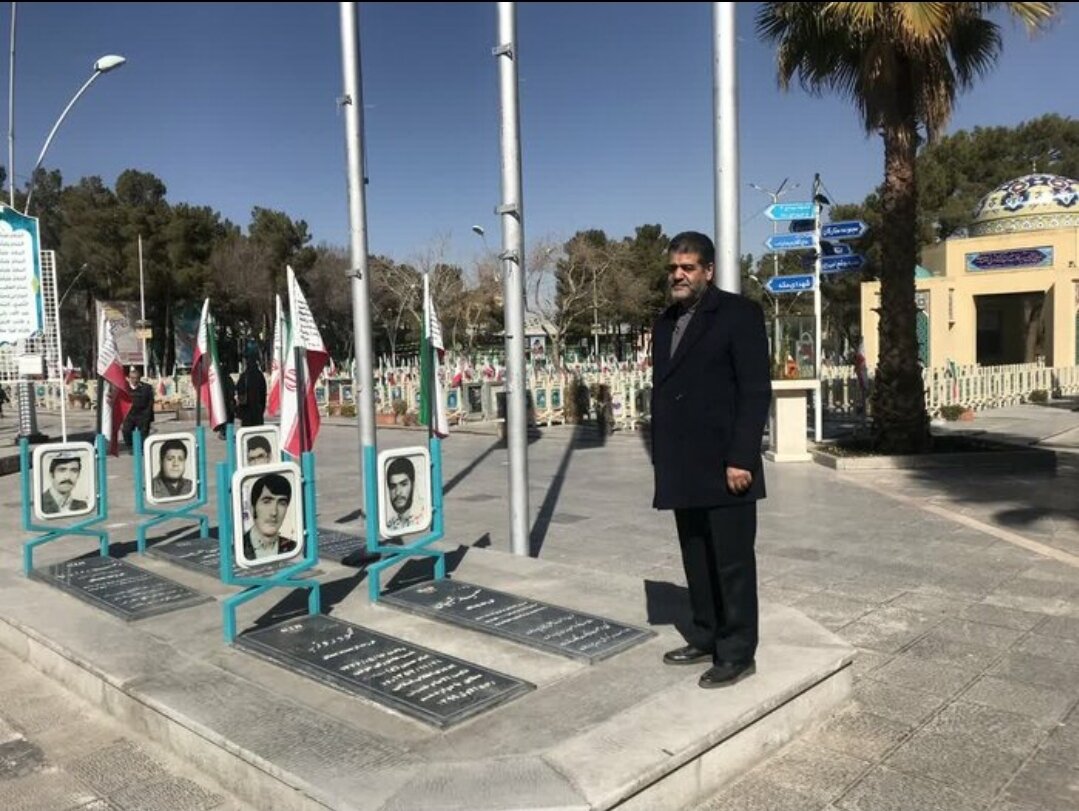 برگی از دفتر معلمان انقلاب