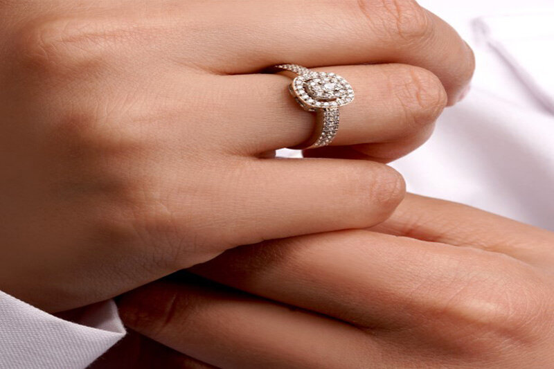 چگونه جواهرات نوبل اعتماد مشتریان را به خود جلب کرده است؟