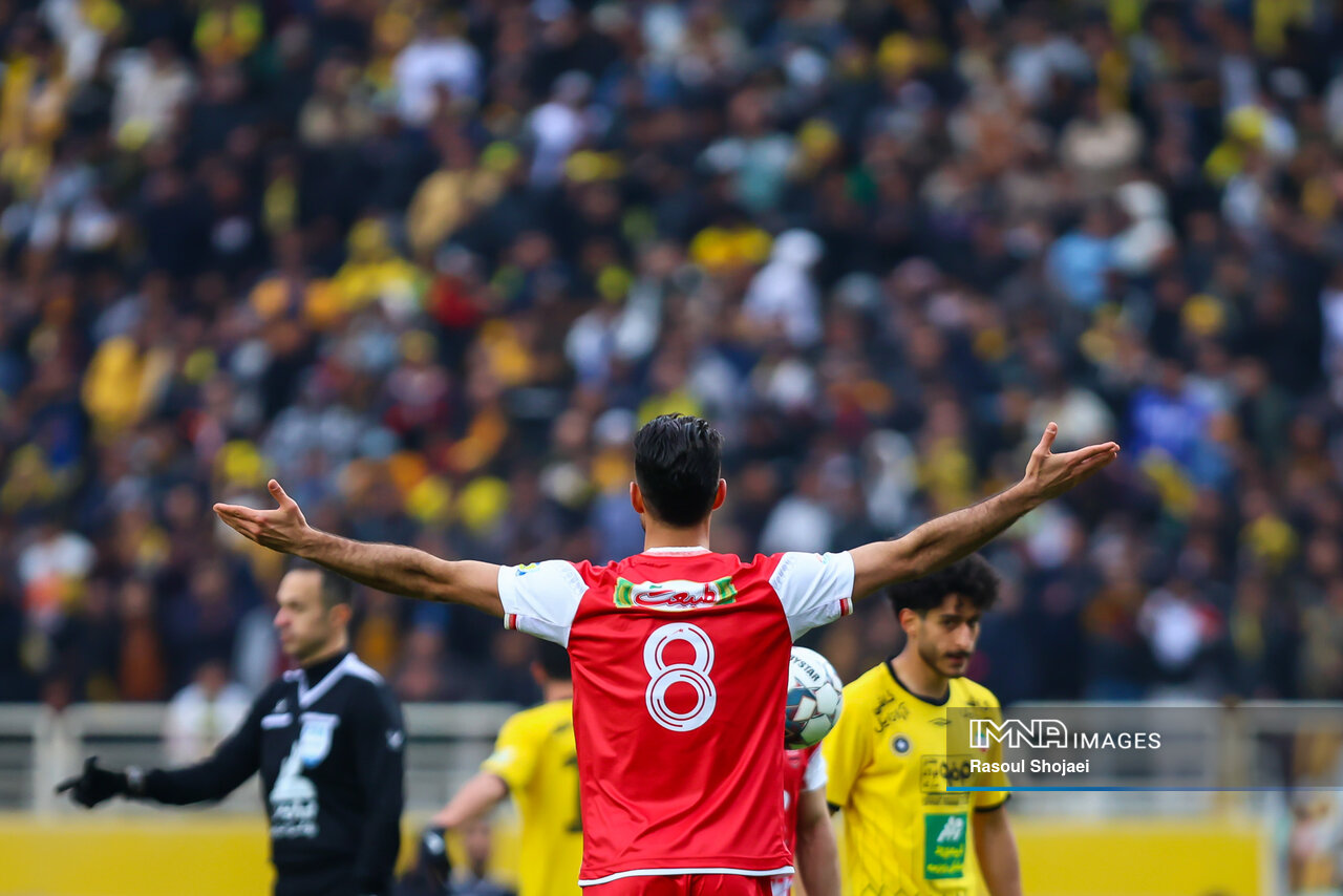 بررسی گزینههای هدایت پرسپولیس برای فصل آینده