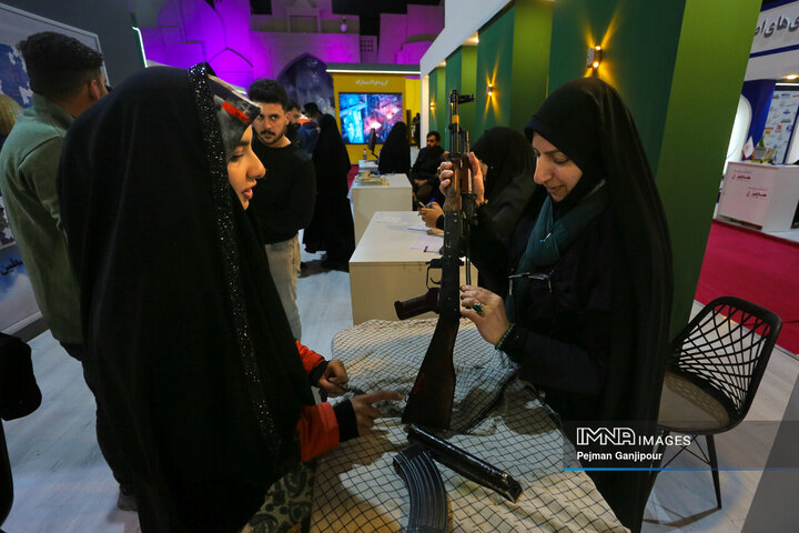 چهارمین روز نمایشگاه زاینده‌نور