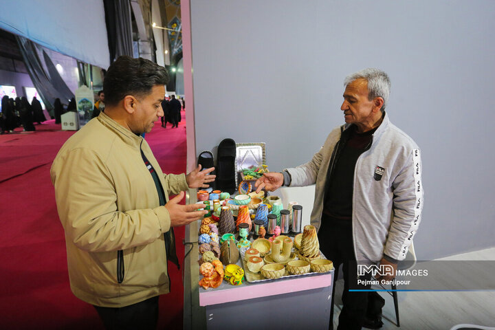 چهارمین روز نمایشگاه زاینده‌نور