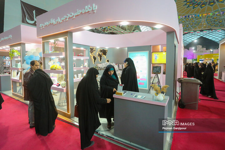 چهارمین روز نمایشگاه زاینده‌نور