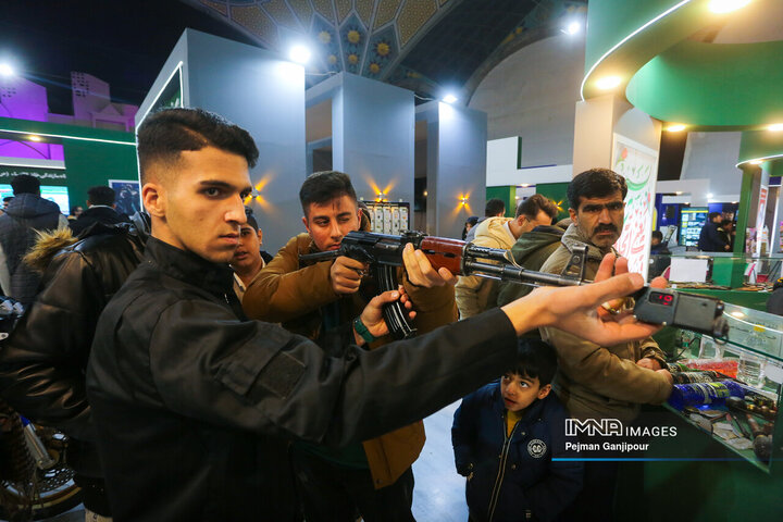 چهارمین روز نمایشگاه زاینده‌نور