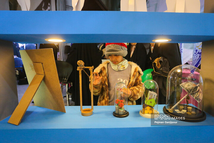 چهارمین روز نمایشگاه زاینده‌نور