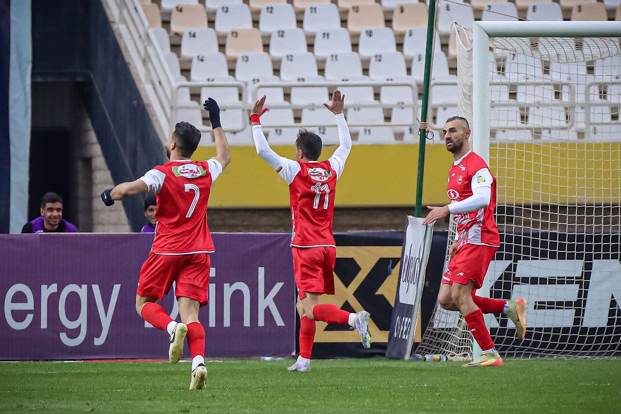 سه تفتگدار پرسپولیس در شب تلخ نقشجهان + عکس