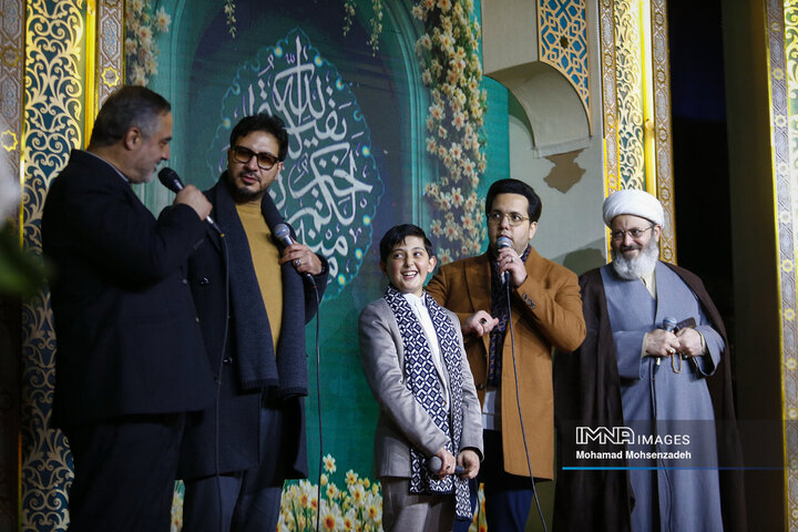 اجرای برنامه قرآنی محفل در مسجد مقدس جمکران