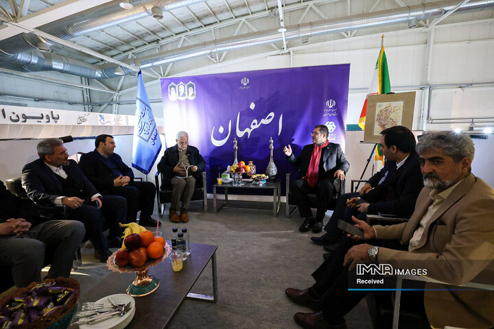 بازدید شهردار اصفهان از هجدهمین نمایشگاه بین المللی گردشگری تهران