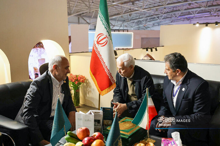 بازدید شهردار اصفهان از هجدهمین نمایشگاه بین المللی گردشگری تهران