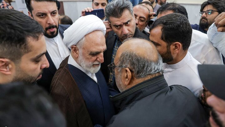 دیدار چهره به چهره اژهای با مردم و رسیدگی به پرونده قضائی آنها + فیلم