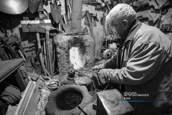 Reviving Ancient Art of Blacksmithing in Iran