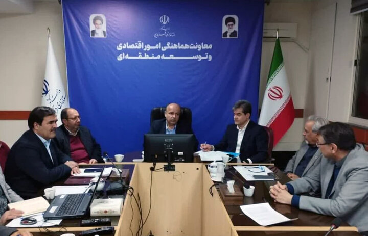 موانع سرمایه‌گذاری بخش خصوصی در ساخت نیروگاه‌های خورشیدی رفع شود