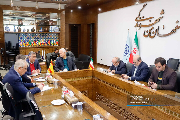 دیدار شهردار اصفهان و سفیر اسپانیا