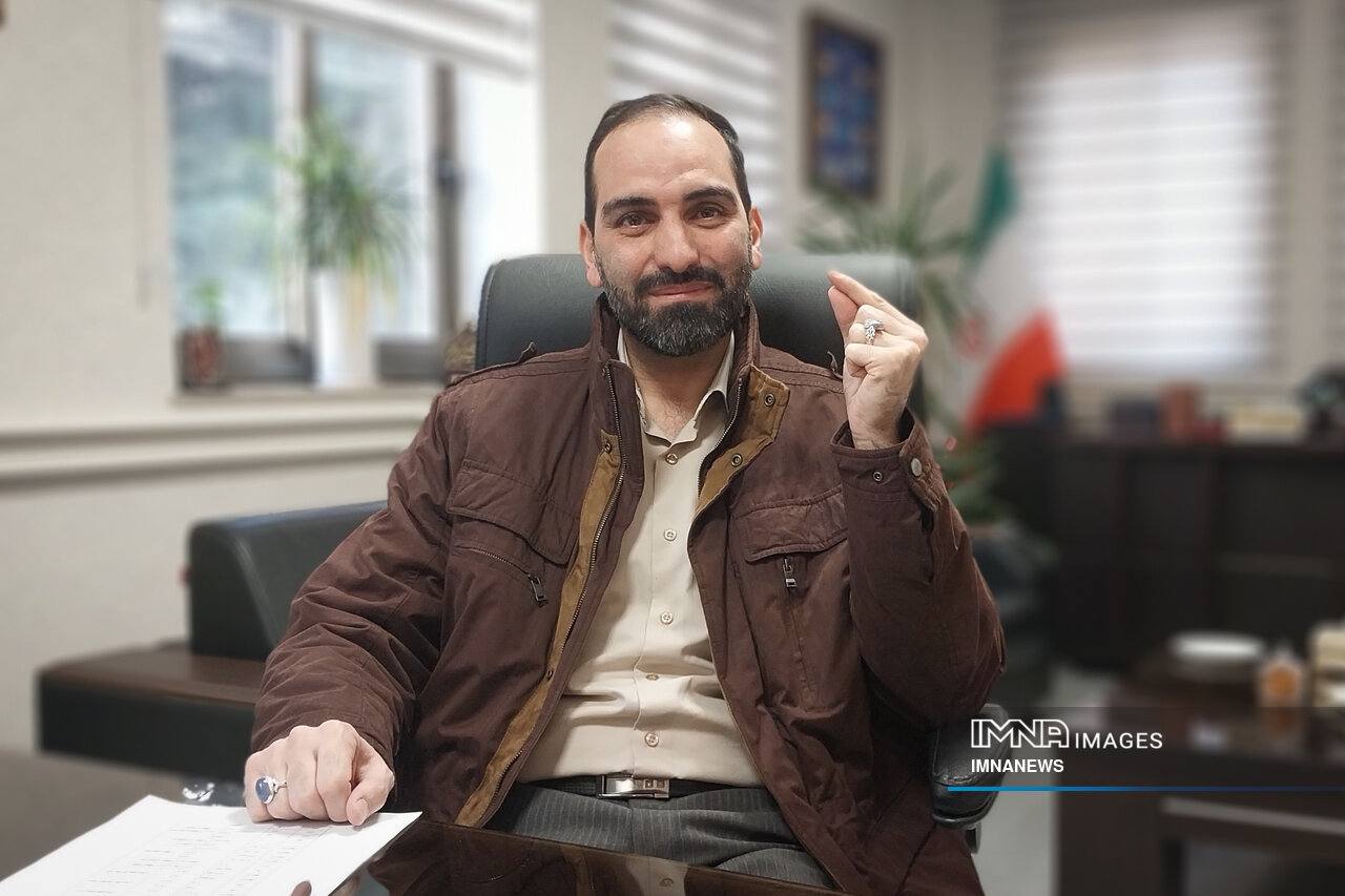 پیگیر نظام تدقیق ارتفاعات منطقه ۴ اصفهان هستیم/«تپه اشرف» ساماندهی و نورپردازی میشود