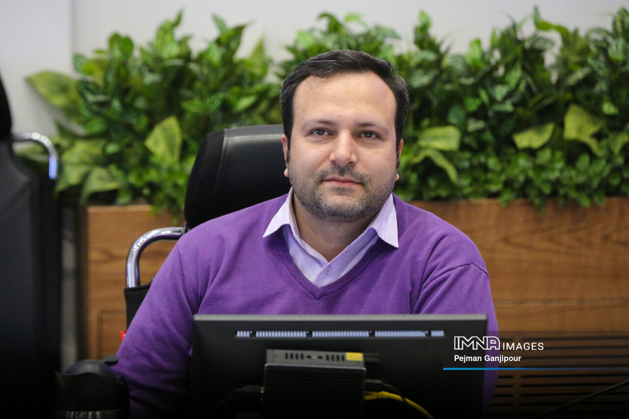 تماشای نصفجهان از دریچه اتوبوسهای گردشگری