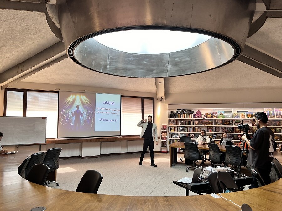 زبان بدن در روابط + نکات فوق سری