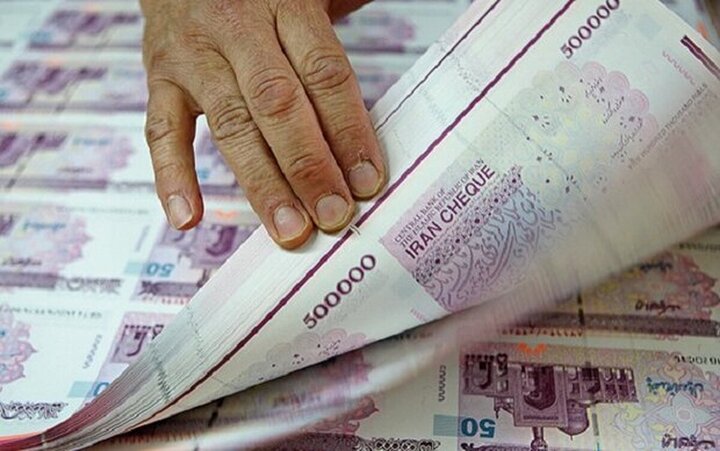 نقدینگی بدون پشتوانه اقتصاد کشور را تهدید می‌کند