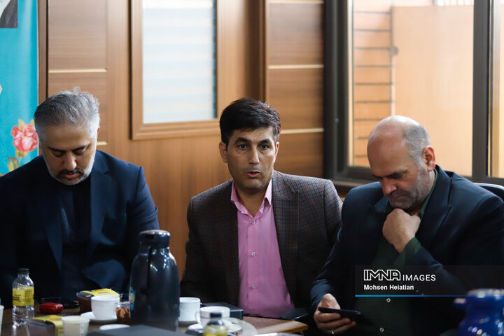 جلسه ستاد خدمات سفر شهر اصفهان