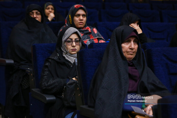 همایش طلایه‌داران حضرت زینب(س)