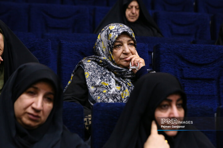 همایش طلایه‌داران حضرت زینب(س)