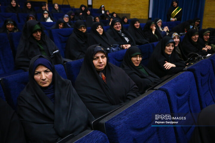 همایش طلایه‌داران حضرت زینب(س)